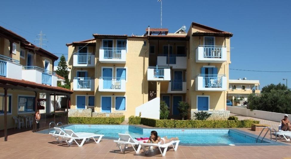 Mareva Hotel Apartments Herszonisszosz Kültér fotó