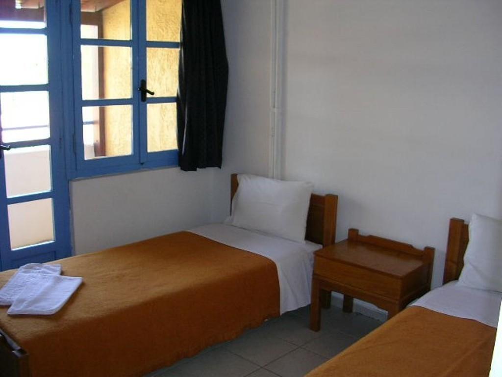 Mareva Hotel Apartments Herszonisszosz Szoba fotó