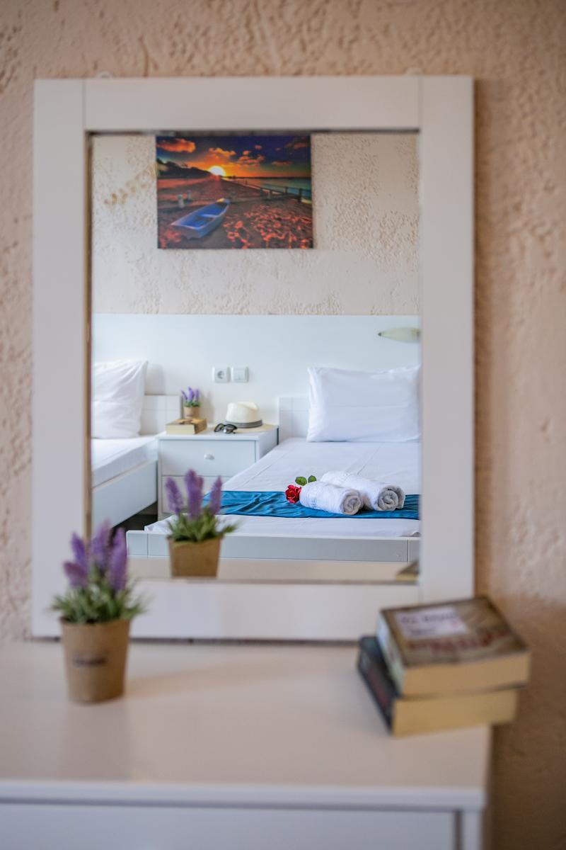 Mareva Hotel Apartments Herszonisszosz Kültér fotó